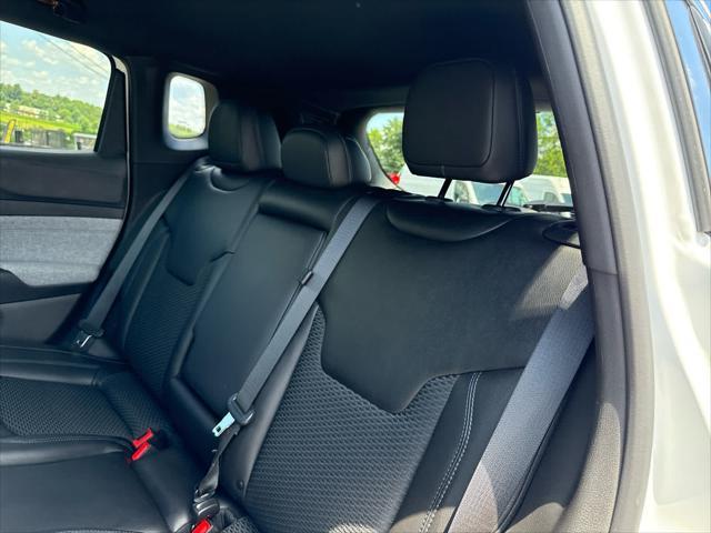new 2025 Jeep Compass car, priced at $28,600