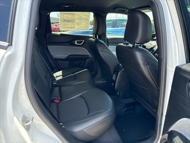 new 2025 Jeep Compass car, priced at $28,600