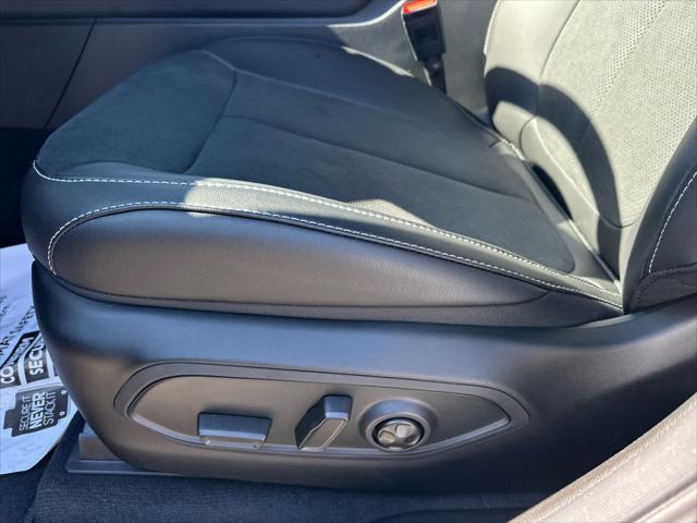 new 2025 Jeep Grand Cherokee L car, priced at $48,152