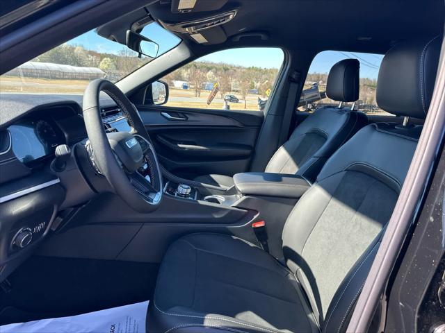 new 2025 Jeep Grand Cherokee L car, priced at $48,152