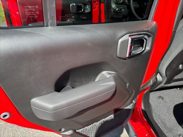 new 2025 Jeep Gladiator car, priced at $58,137
