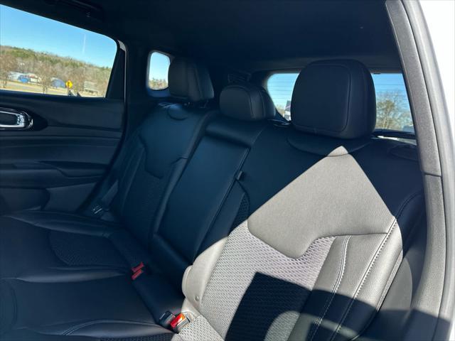 new 2025 Jeep Compass car, priced at $29,760