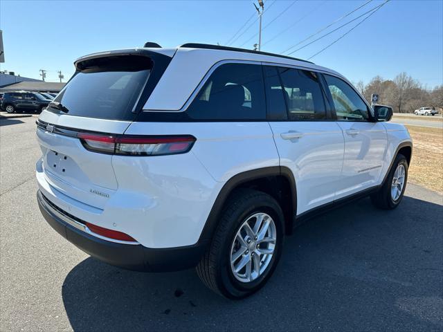 new 2025 Jeep Grand Cherokee car, priced at $42,575