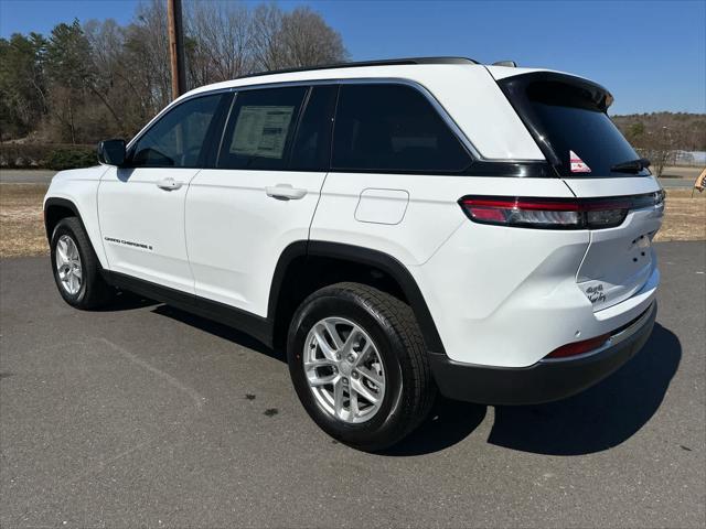 new 2025 Jeep Grand Cherokee car, priced at $42,575