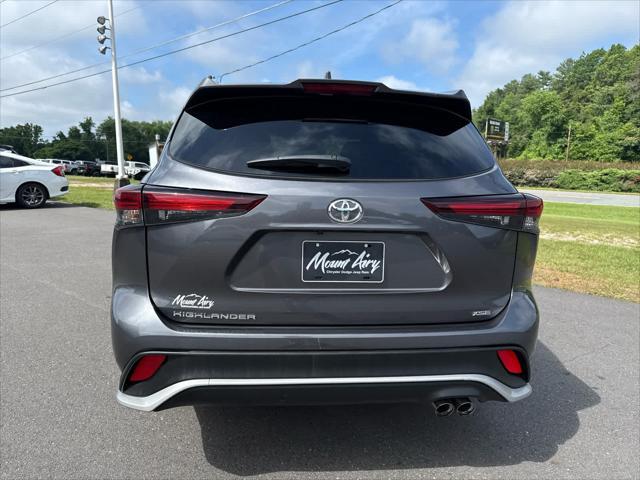 used 2024 Toyota Highlander car, priced at $42,997