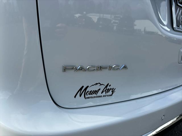 new 2025 Chrysler Pacifica car, priced at $44,679