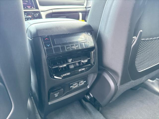 new 2025 Jeep Grand Cherokee L car, priced at $49,056