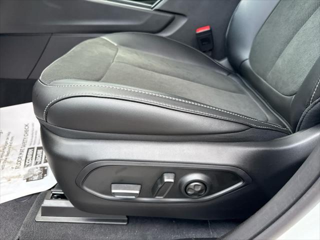new 2025 Jeep Grand Cherokee L car, priced at $49,056