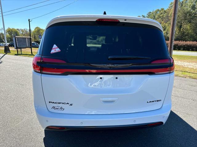 new 2025 Chrysler Pacifica car, priced at $51,114