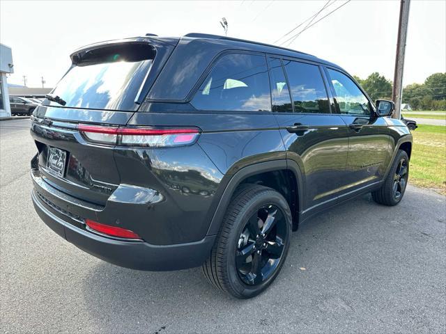 new 2025 Jeep Grand Cherokee car, priced at $51,471