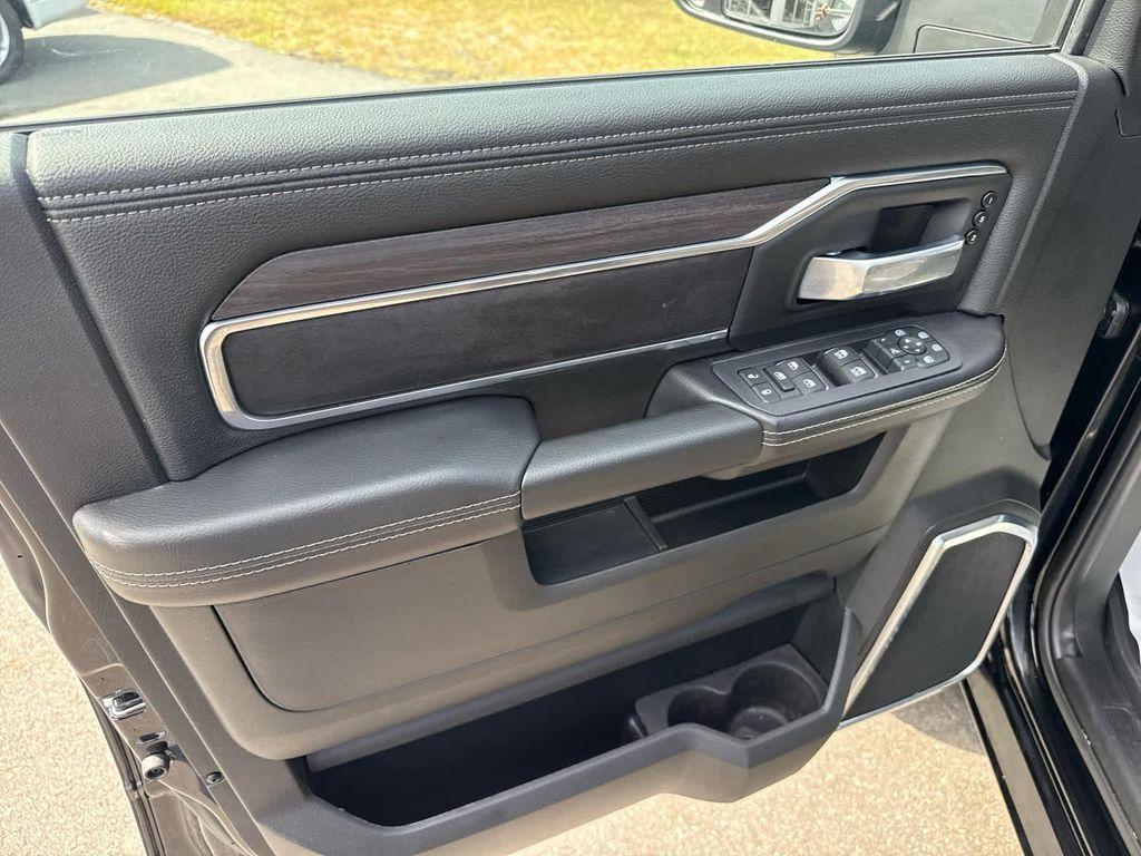 new 2025 Ram 2500 car, priced at $77,987