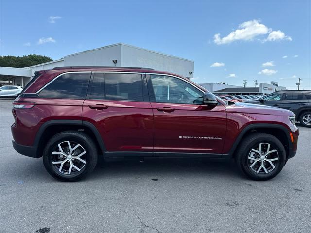 used 2024 Jeep Grand Cherokee car, priced at $37,897