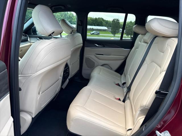 used 2024 Jeep Grand Cherokee car, priced at $37,897