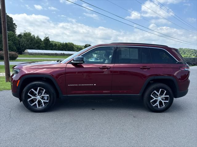 used 2024 Jeep Grand Cherokee car, priced at $37,897