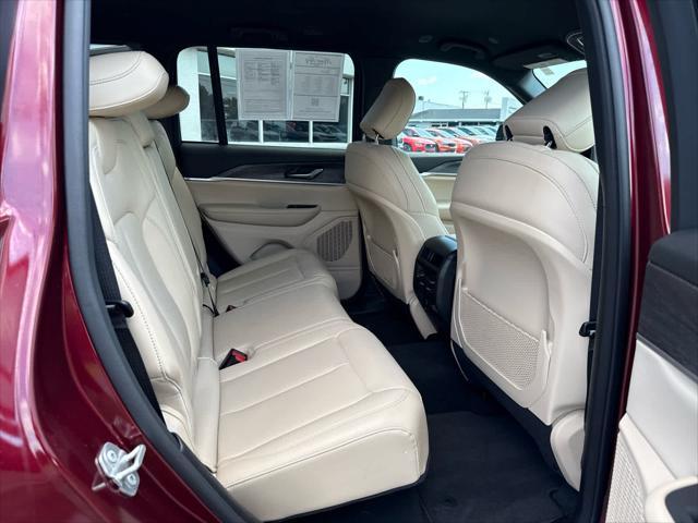 used 2024 Jeep Grand Cherokee car, priced at $37,897