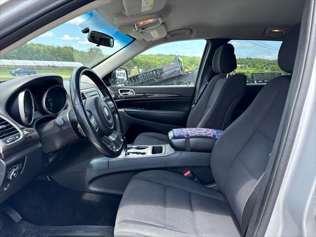 used 2011 Jeep Grand Cherokee car, priced at $4,999