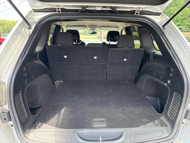 used 2011 Jeep Grand Cherokee car, priced at $4,999