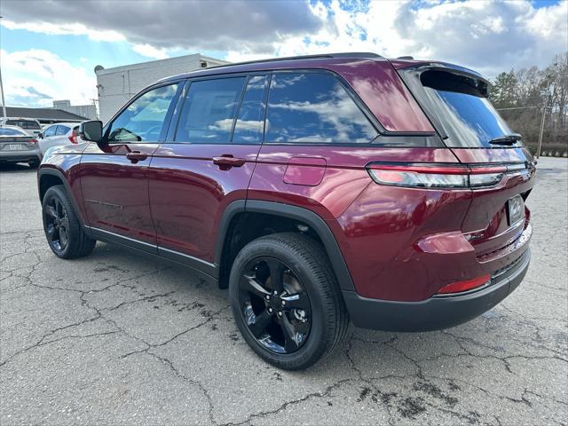 new 2025 Jeep Grand Cherokee car, priced at $45,897