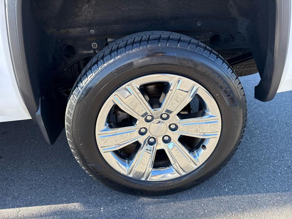 used 2017 GMC Sierra 1500 car, priced at $24,397