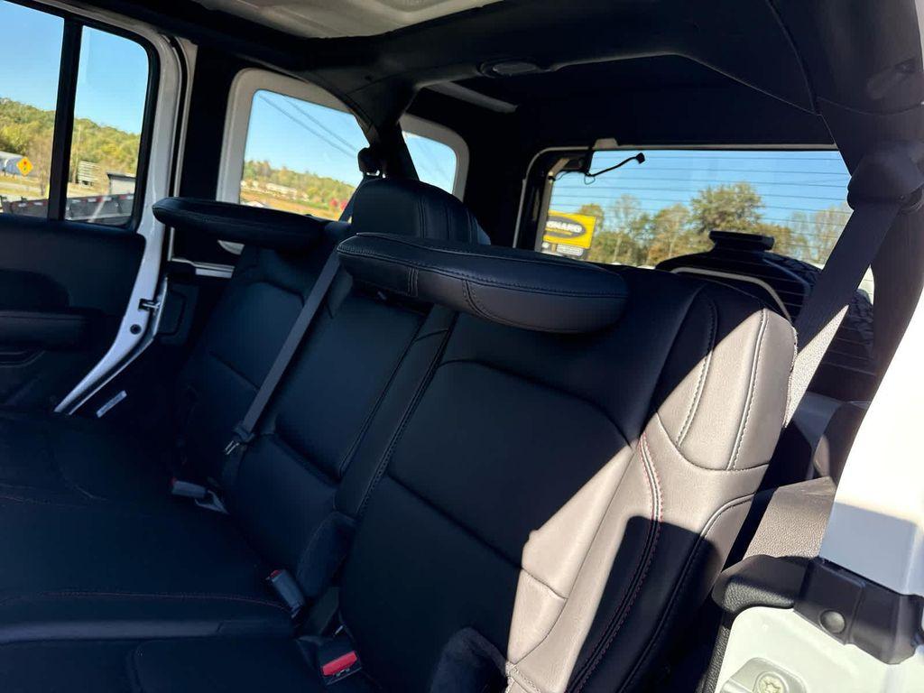 new 2026 Jeep Wrangler car, priced at $61,587