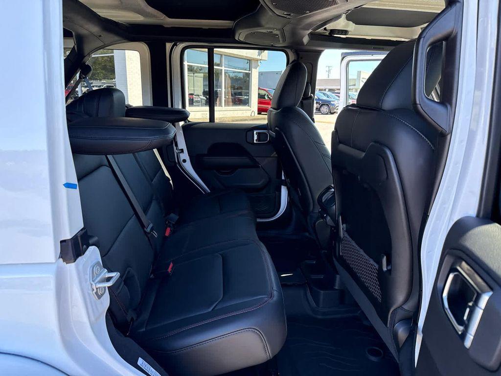 new 2026 Jeep Wrangler car, priced at $61,587