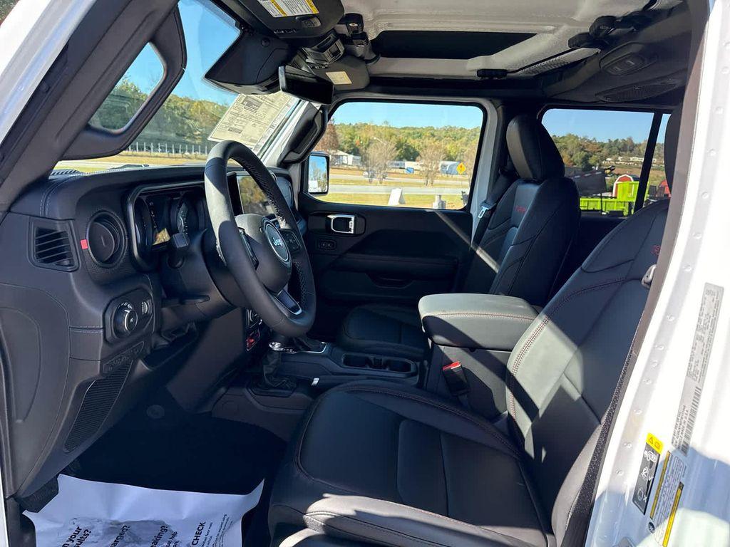 new 2026 Jeep Wrangler car, priced at $61,587