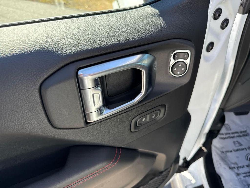 new 2026 Jeep Wrangler car, priced at $61,587