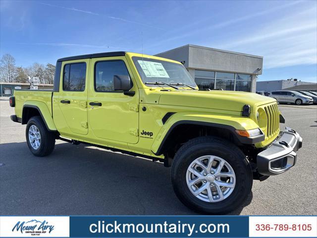 new 2023 Jeep Gladiator car, priced at $51,526