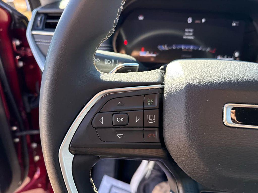 used 2023 Jeep Grand Cherokee car, priced at $25,899