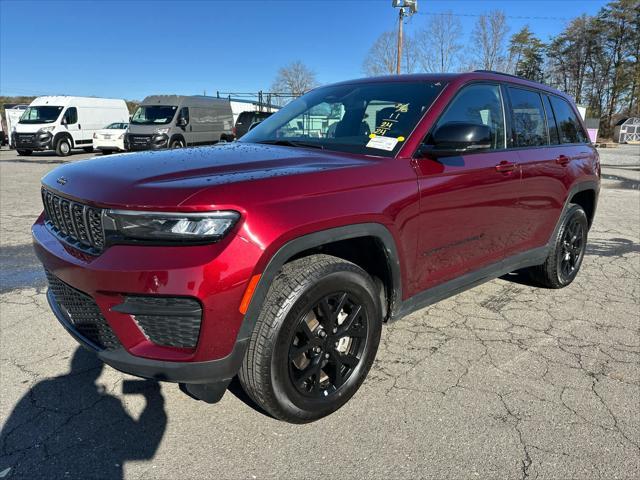 used 2024 Jeep Grand Cherokee car, priced at $41,879