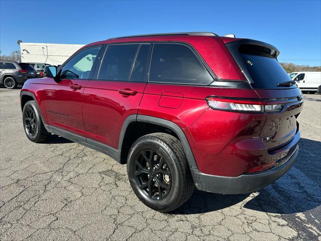 used 2024 Jeep Grand Cherokee car, priced at $41,879