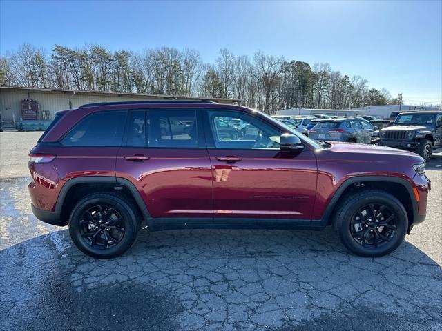 used 2024 Jeep Grand Cherokee car, priced at $41,879