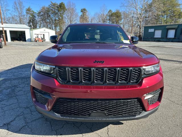 used 2024 Jeep Grand Cherokee car, priced at $41,879