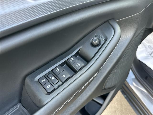 new 2025 Jeep Grand Cherokee L car, priced at $47,942