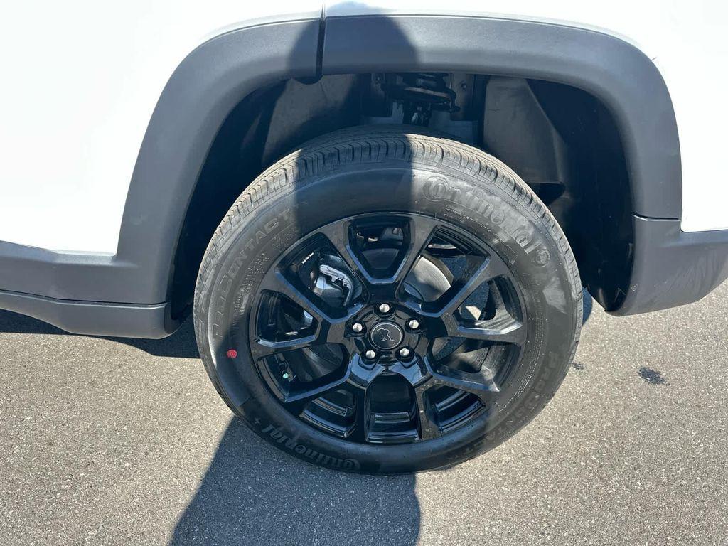 new 2025 Jeep Compass car, priced at $30,987