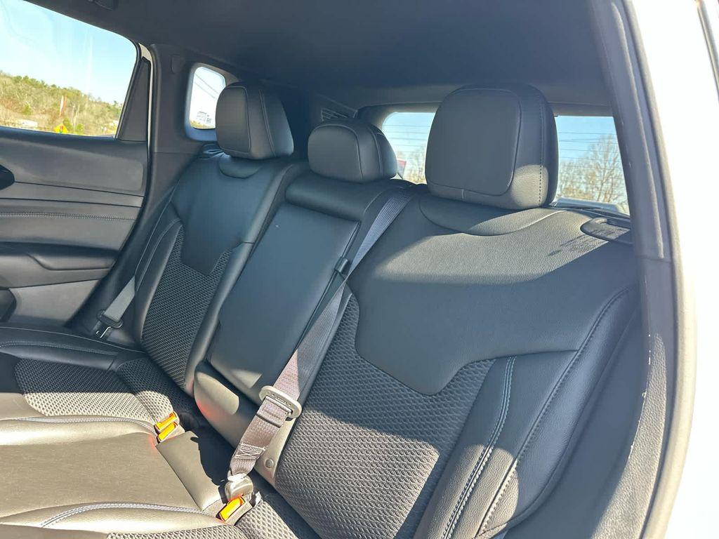 new 2025 Jeep Compass car, priced at $30,987