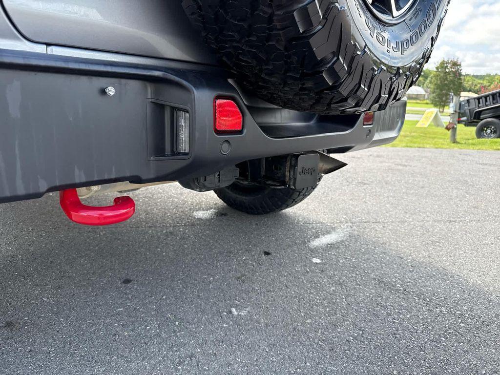 used 2021 Jeep Wrangler Unlimited car, priced at $37,997