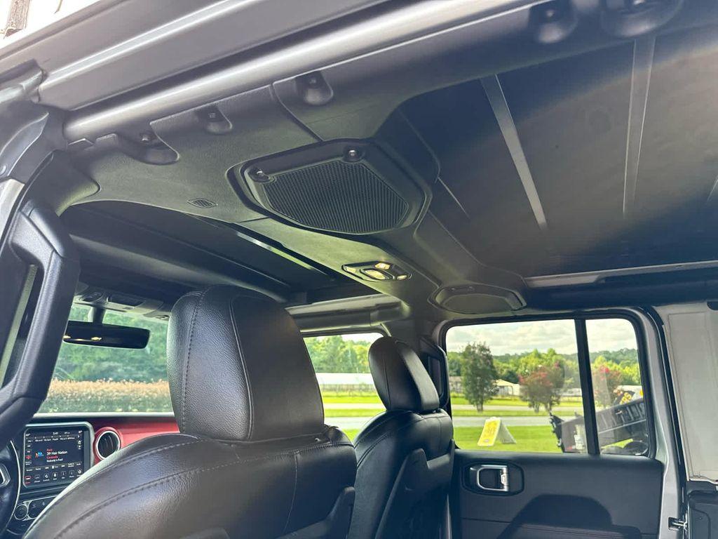 used 2021 Jeep Wrangler Unlimited car, priced at $37,997
