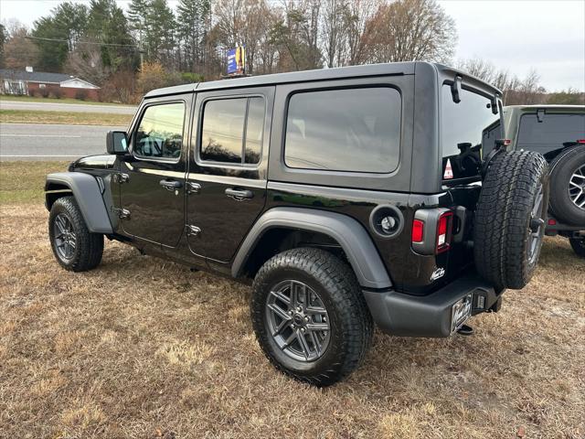 new 2025 Jeep Wrangler car, priced at $46,669