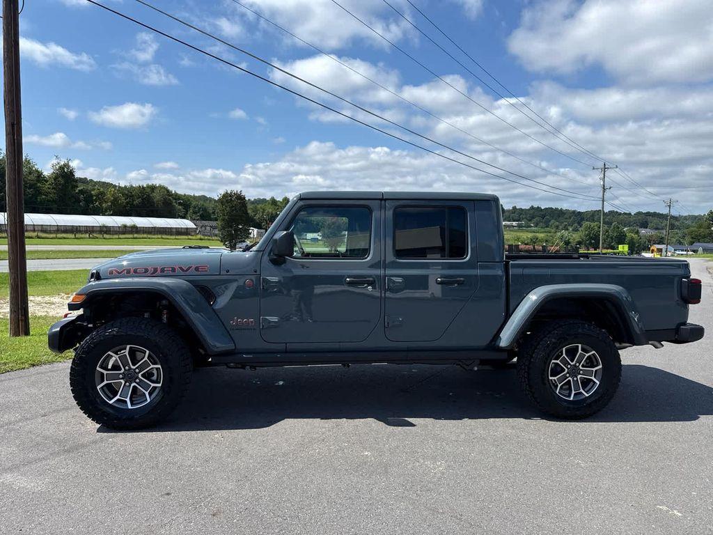 new 2025 Jeep Gladiator car, priced at $58,397