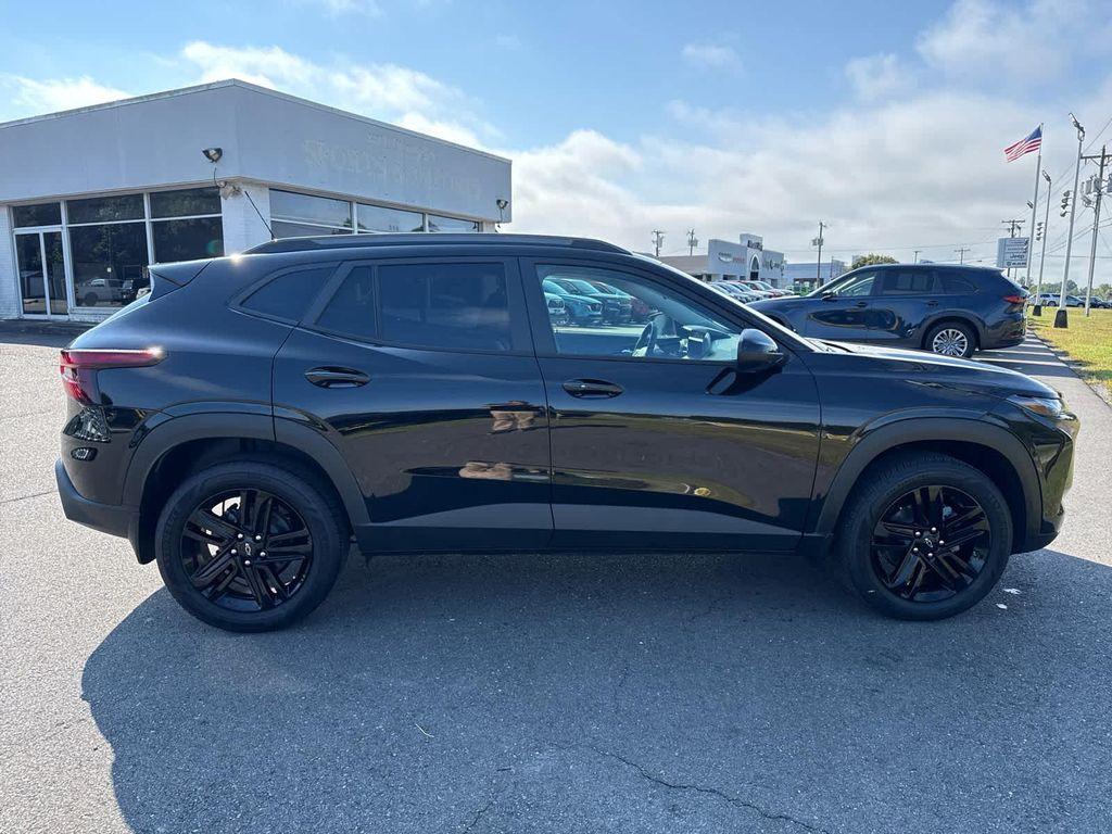 used 2025 Chevrolet Trax car, priced at $23,797