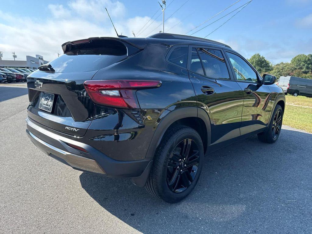 used 2025 Chevrolet Trax car, priced at $23,797