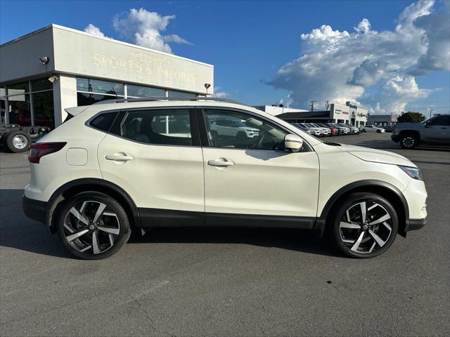 used 2022 Nissan Rogue Sport car, priced at $25,997