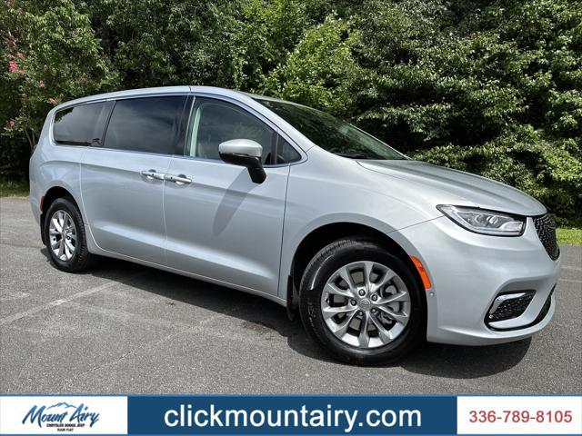 new 2023 Chrysler Pacifica car, priced at $50,118