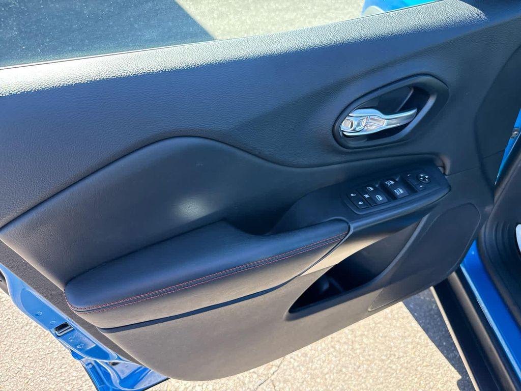 used 2020 Jeep Cherokee car, priced at $22,997