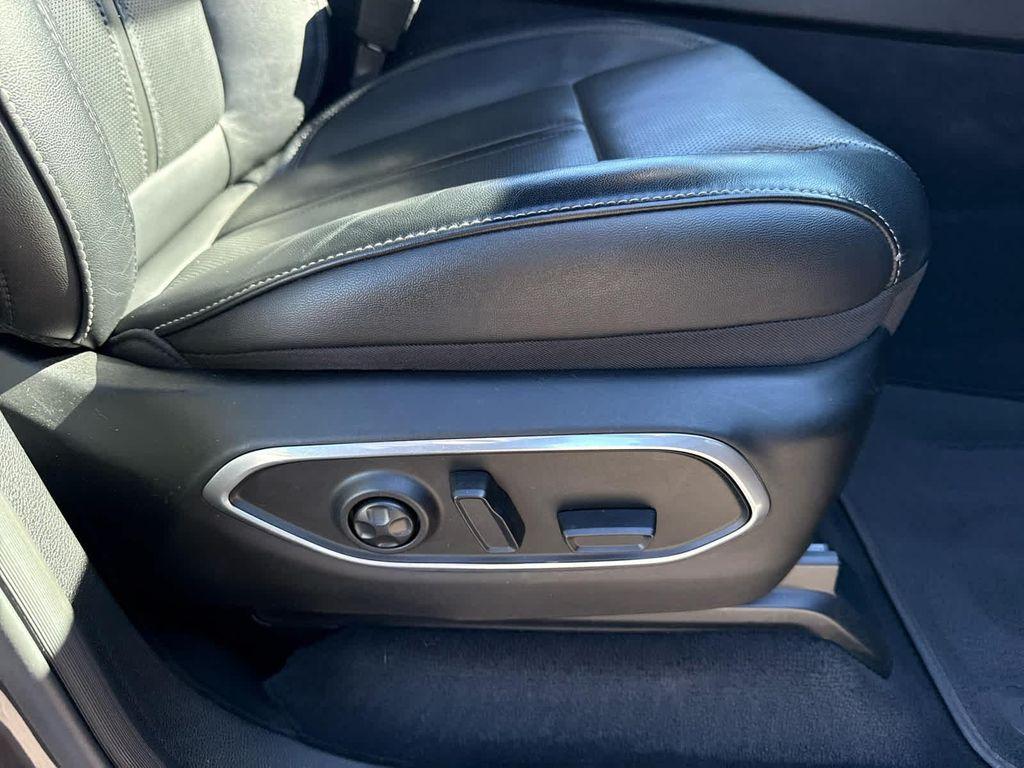 used 2023 Jeep Wagoneer car, priced at $40,997