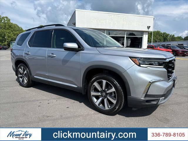used 2025 Honda Pilot car, priced at $47,699