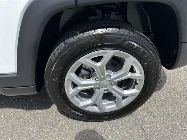 new 2024 Jeep Compass car, priced at $25,461