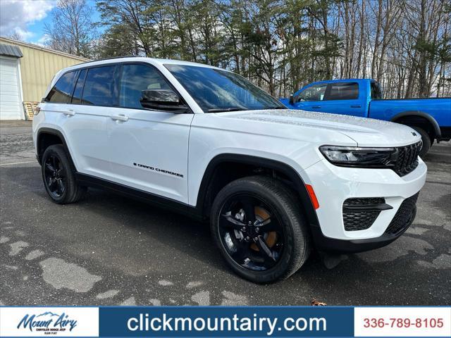 new 2025 Jeep Grand Cherokee car, priced at $44,897