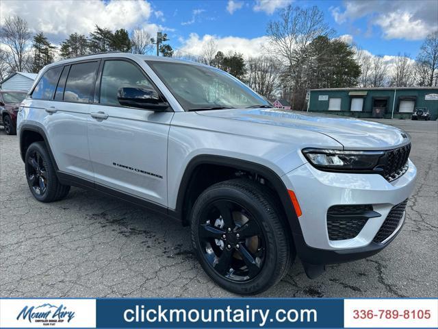 new 2025 Jeep Grand Cherokee car, priced at $45,897